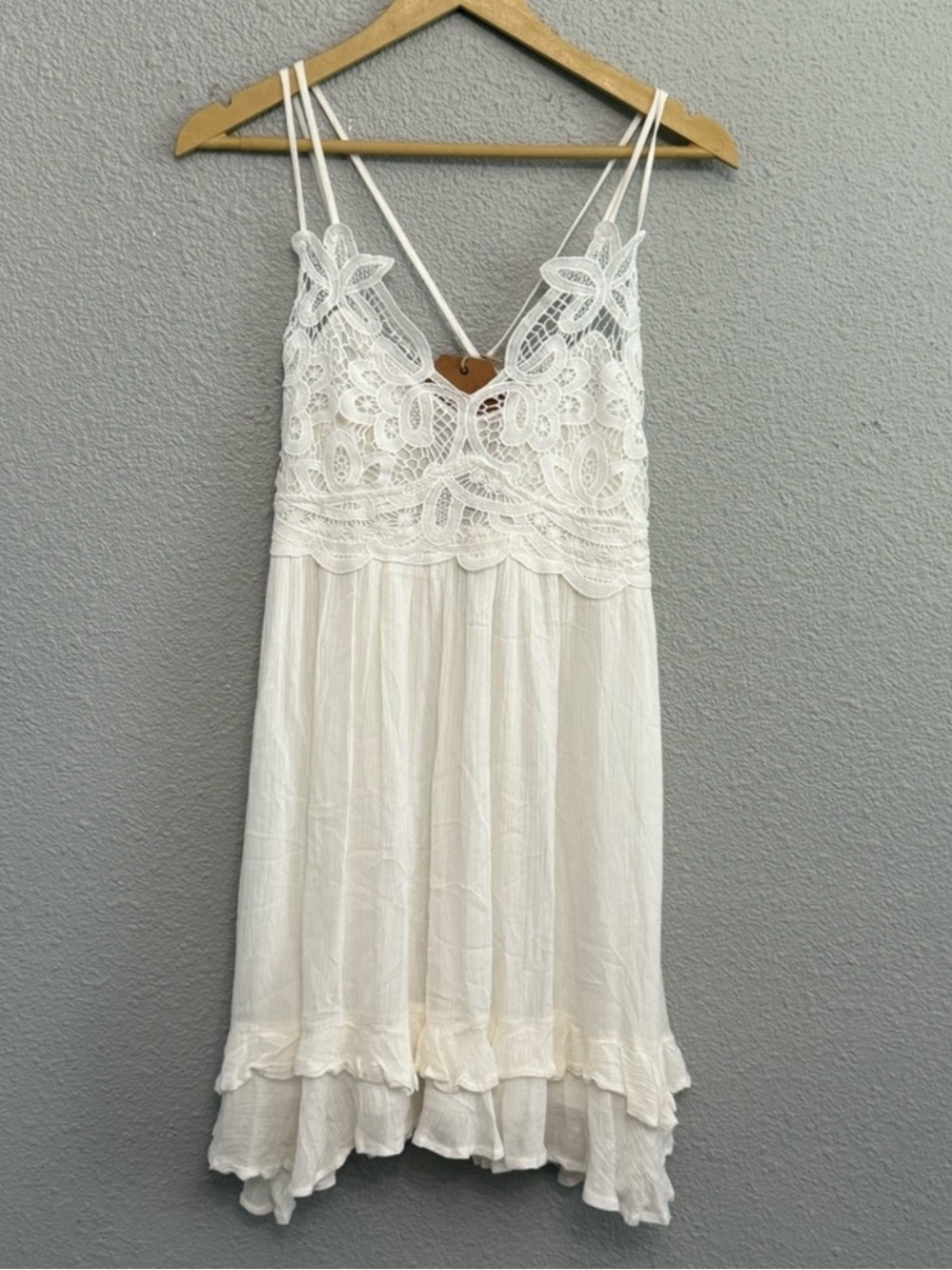 Listicle‎ Spaghetti Strap Dress in White, Size Medium, NWT